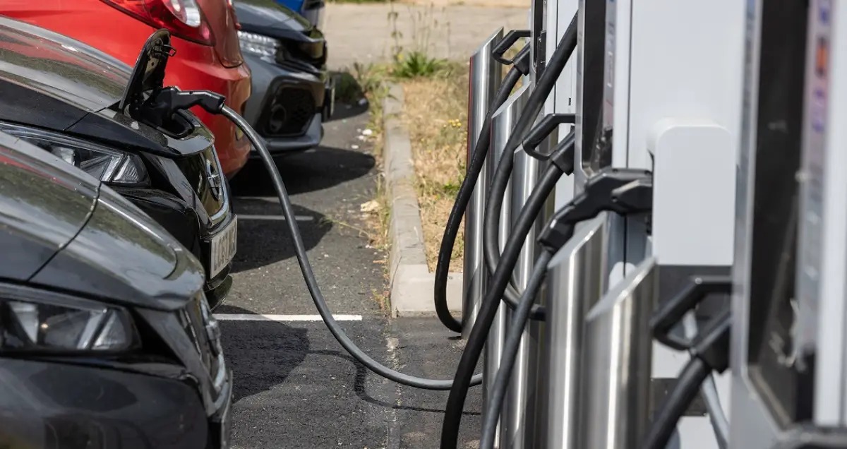 ev cars charging